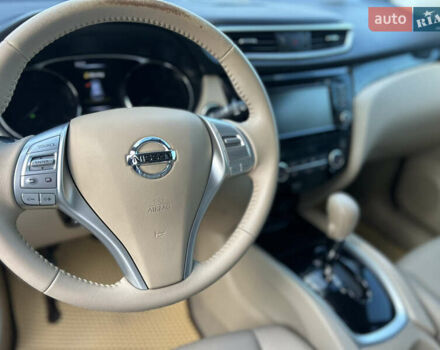 Белый Ниссан Rogue, объемом двигателя 2.49 л и пробегом 130 тыс. км за 12100 $, фото 14 на Automoto.ua