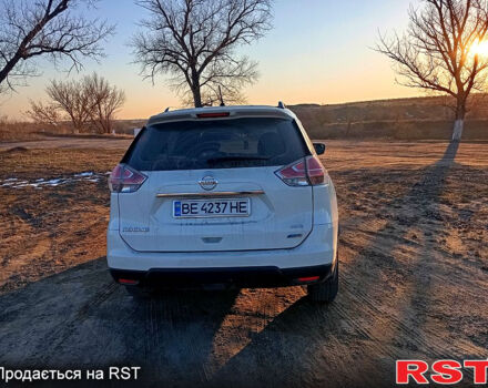 Білий Ніссан Rogue, об'ємом двигуна 2.5 л та пробігом 170 тис. км за 11500 $, фото 4 на Automoto.ua