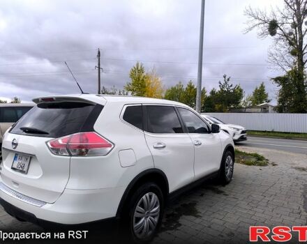 Белый Ниссан Rogue, объемом двигателя 2.5 л и пробегом 147 тыс. км за 12500 $, фото 4 на Automoto.ua