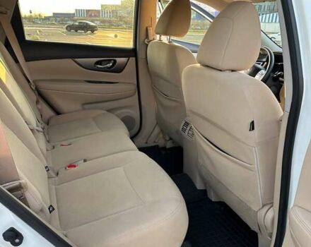 Белый Ниссан Rogue, объемом двигателя 2.5 л и пробегом 111 тыс. км за 15000 $, фото 16 на Automoto.ua