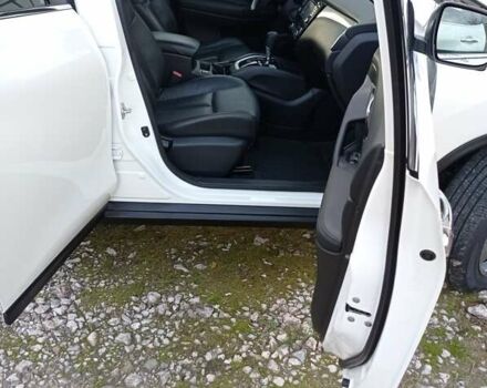 Білий Ніссан Rogue, об'ємом двигуна 2.5 л та пробігом 201 тис. км за 12800 $, фото 51 на Automoto.ua