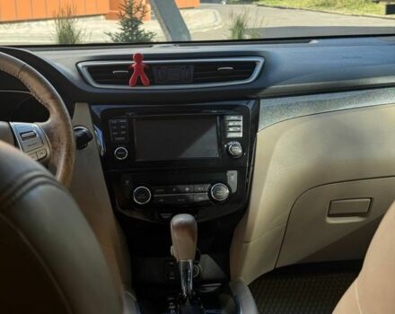 Білий Ніссан Rogue, об'ємом двигуна 0 л та пробігом 220 тис. км за 11550 $, фото 7 на Automoto.ua