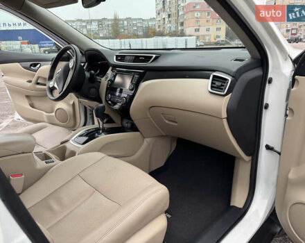 Белый Ниссан Rogue, объемом двигателя 2.49 л и пробегом 136 тыс. км за 12500 $, фото 17 на Automoto.ua