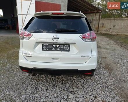 Білий Ніссан Rogue, об'ємом двигуна 2.5 л та пробігом 201 тис. км за 12800 $, фото 42 на Automoto.ua