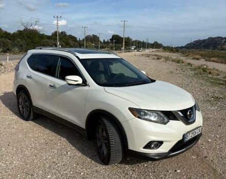 Белый Ниссан Rogue, объемом двигателя 2.5 л и пробегом 96 тыс. км за 12000 $, фото 1 на Automoto.ua