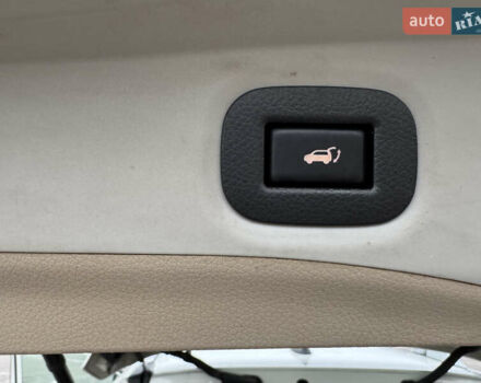 Белый Ниссан Rogue, объемом двигателя 2.49 л и пробегом 136 тыс. км за 12500 $, фото 14 на Automoto.ua