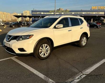 Белый Ниссан Rogue, объемом двигателя 2.5 л и пробегом 111 тыс. км за 15000 $, фото 2 на Automoto.ua