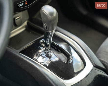 Білий Ніссан Rogue, об'ємом двигуна 2.5 л та пробігом 92 тис. км за 13900 $, фото 14 на Automoto.ua