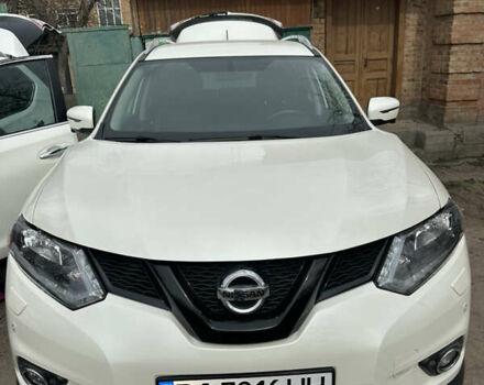 Белый Ниссан Rogue, объемом двигателя 2.49 л и пробегом 185 тыс. км за 12999 $, фото 1 на Automoto.ua