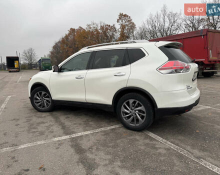 Белый Ниссан Rogue, объемом двигателя 2.49 л и пробегом 136 тыс. км за 12500 $, фото 3 на Automoto.ua
