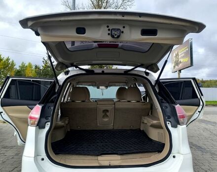 Белый Ниссан Rogue, объемом двигателя 2.5 л и пробегом 147 тыс. км за 12500 $, фото 11 на Automoto.ua