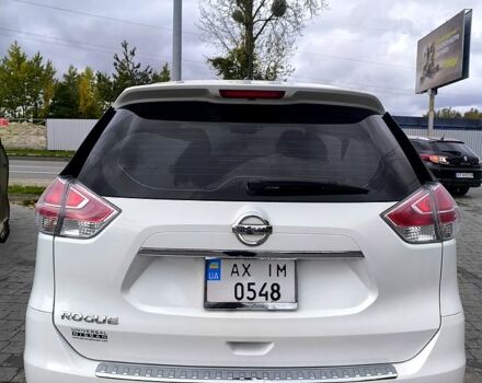 Белый Ниссан Rogue, объемом двигателя 2.5 л и пробегом 147 тыс. км за 12500 $, фото 3 на Automoto.ua