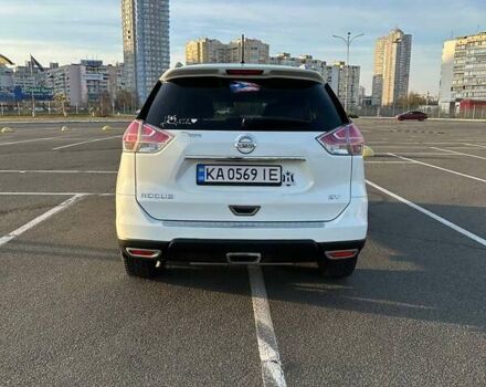 Белый Ниссан Rogue, объемом двигателя 2.5 л и пробегом 111 тыс. км за 15000 $, фото 6 на Automoto.ua