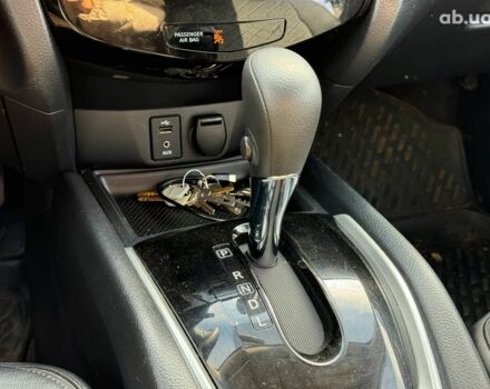 Білий Ніссан Rogue, об'ємом двигуна 2.5 л та пробігом 153 тис. км за 12790 $, фото 30 на Automoto.ua