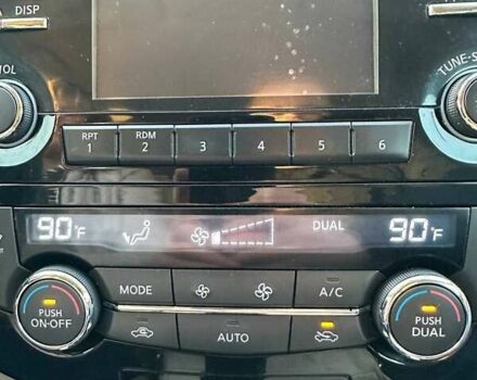 Белый Ниссан Rogue, объемом двигателя 2.5 л и пробегом 111 тыс. км за 15000 $, фото 18 на Automoto.ua