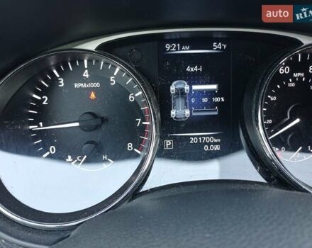 Білий Ніссан Rogue, об'ємом двигуна 2.5 л та пробігом 201 тис. км за 12800 $, фото 31 на Automoto.ua