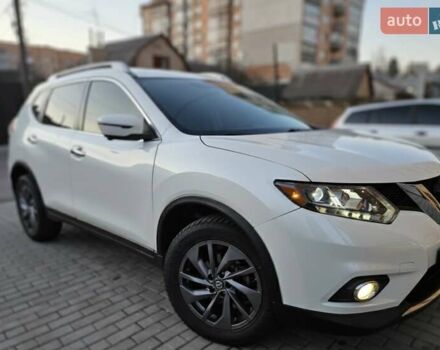 Белый Ниссан Rogue, объемом двигателя 2.49 л и пробегом 178 тыс. км за 13000 $, фото 3 на Automoto.ua