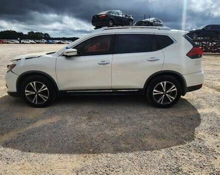 Белый Ниссан Rogue, объемом двигателя 2.49 л и пробегом 132 тыс. км за 11300 $, фото 2 на Automoto.ua