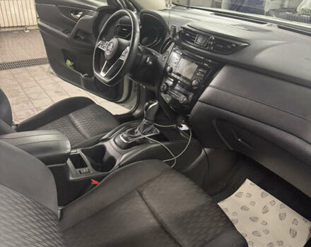 Белый Ниссан Rogue, объемом двигателя 2.5 л и пробегом 248 тыс. км за 14100 $, фото 35 на Automoto.ua