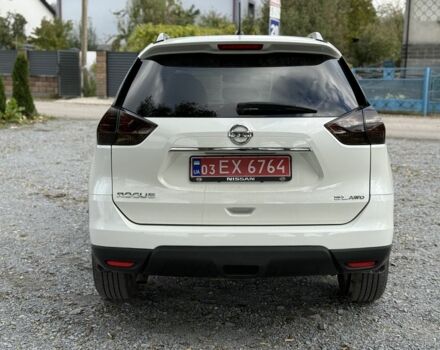 Белый Ниссан Rogue, объемом двигателя 2.5 л и пробегом 180 тыс. км за 13500 $, фото 9 на Automoto.ua