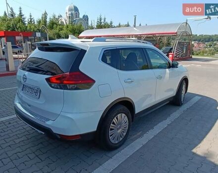 Ниссан Rogue 2016 в Тернополе на Automoto.ua Белый Ниссан Rogue, объемом двигателя 2.5 л и пробегом 192 тыс. км за 12999 $, фото 4 на Automoto.ua