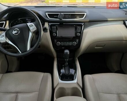 Белый Ниссан Rogue, объемом двигателя 0 л и пробегом 115 тыс. км за 14500 $, фото 3 на Automoto.ua