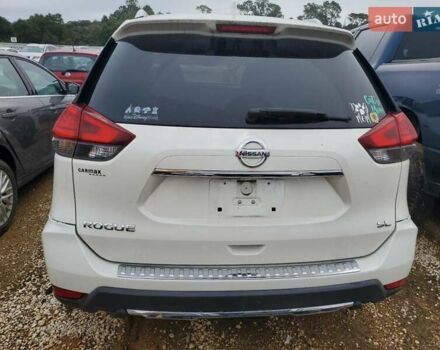 Белый Ниссан Rogue, объемом двигателя 2.49 л и пробегом 132 тыс. км за 11300 $, фото 12 на Automoto.ua