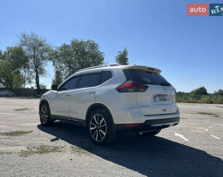 Белый Ниссан Rogue, объемом двигателя 2.49 л и пробегом 186 тыс. км за 16000 $, фото 3 на Automoto.ua