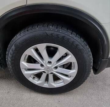 Белый Ниссан Rogue, объемом двигателя 2.49 л и пробегом 129 тыс. км за 13700 $, фото 13 на Automoto.ua