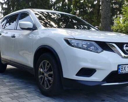 Белый Ниссан Rogue, объемом двигателя 2.49 л и пробегом 161 тыс. км за 12800 $, фото 1 на Automoto.ua