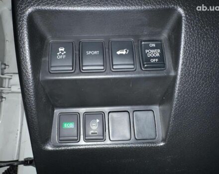 Білий Ніссан Rogue, об'ємом двигуна 2.5 л та пробігом 141 тис. км за 13990 $, фото 29 на Automoto.ua