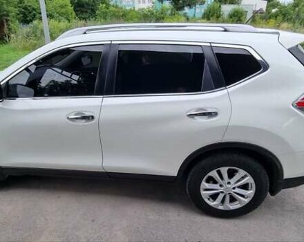 Белый Ниссан Rogue, объемом двигателя 2.49 л и пробегом 129 тыс. км за 13700 $, фото 7 на Automoto.ua