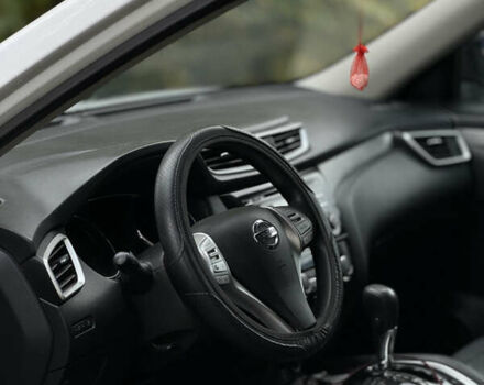 Ниссан Rogue 2016 в Черкассах на Automoto.ua Белый Ниссан Rogue, объемом двигателя 2.49 л и пробегом 145 тыс. км за 12300 $, фото 12 на Automoto.ua