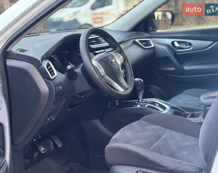 Білий Ніссан Rogue, об'ємом двигуна 2.5 л та пробігом 220 тис. км за 12000 $, фото 29 на Automoto.ua