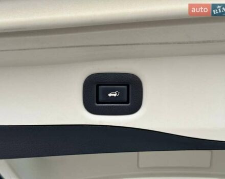 Белый Ниссан Rogue, объемом двигателя 2.5 л и пробегом 151 тыс. км за 15300 $, фото 38 на Automoto.ua