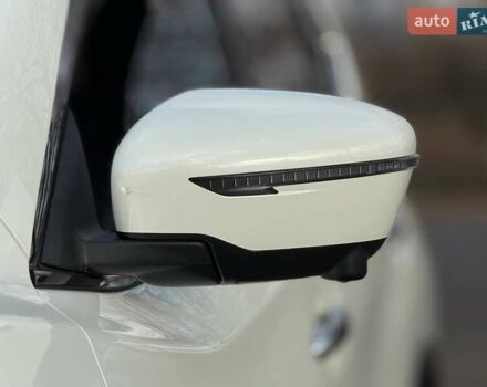 Белый Ниссан Rogue, объемом двигателя 2.5 л и пробегом 112 тыс. км за 15000 $, фото 8 на Automoto.ua