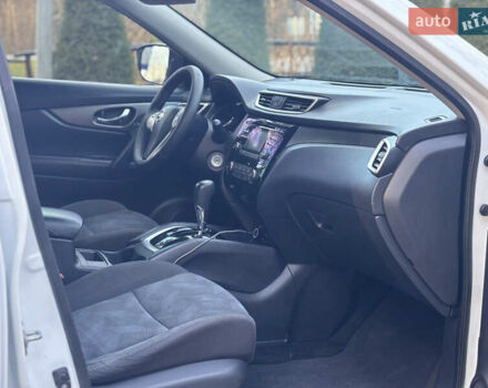 Білий Ніссан Rogue, об'ємом двигуна 2.5 л та пробігом 220 тис. км за 12000 $, фото 36 на Automoto.ua