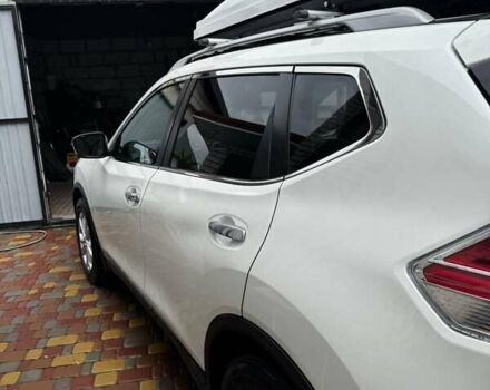 Белый Ниссан Rogue, объемом двигателя 2.49 л и пробегом 96 тыс. км за 17200 $, фото 2 на Automoto.ua