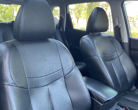 Белый Ниссан Rogue, объемом двигателя 2.5 л и пробегом 110 тыс. км за 16000 $, фото 5 на Automoto.ua