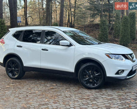 Білий Ніссан Rogue, об'ємом двигуна 2.5 л та пробігом 220 тис. км за 12000 $, фото 2 на Automoto.ua