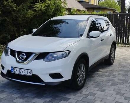 Белый Ниссан Rogue, объемом двигателя 2.49 л и пробегом 161 тыс. км за 12800 $, фото 3 на Automoto.ua