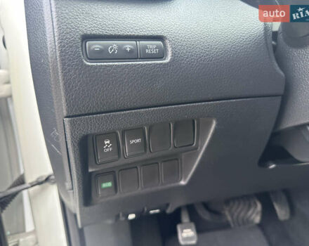 Белый Ниссан Rogue, объемом двигателя 2.5 л и пробегом 165 тыс. км за 10900 $, фото 12 на Automoto.ua