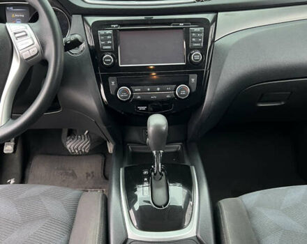 Белый Ниссан Rogue, объемом двигателя 2.49 л и пробегом 86 тыс. км за 11700 $, фото 9 на Automoto.ua