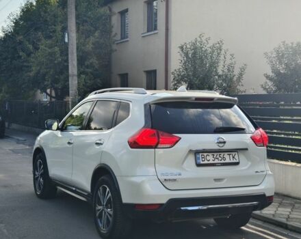 Белый Ниссан Rogue, объемом двигателя 2.5 л и пробегом 151 тыс. км за 15700 $, фото 3 на Automoto.ua