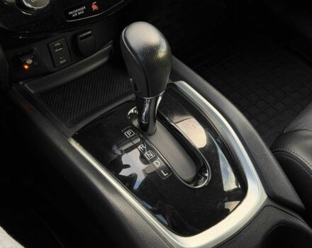 Белый Ниссан Rogue, объемом двигателя 2.5 л и пробегом 112 тыс. км за 15000 $, фото 23 на Automoto.ua