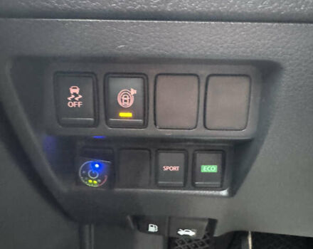 Белый Ниссан Rogue, объемом двигателя 2.5 л и пробегом 248 тыс. км за 14100 $, фото 22 на Automoto.ua