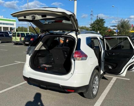 Белый Ниссан Rogue, объемом двигателя 2.5 л и пробегом 64 тыс. км за 15000 $, фото 6 на Automoto.ua