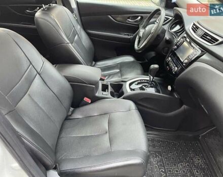 Білий Ніссан Rogue, об'ємом двигуна 2.5 л та пробігом 155 тис. км за 14000 $, фото 9 на Automoto.ua