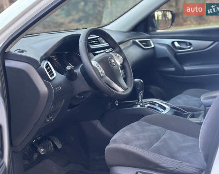 Білий Ніссан Rogue, об'ємом двигуна 2.5 л та пробігом 220 тис. км за 12000 $, фото 31 на Automoto.ua