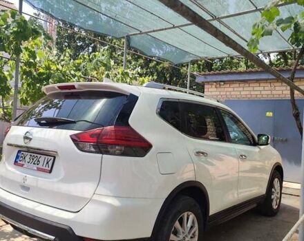 Белый Ниссан Rogue, объемом двигателя 2.49 л и пробегом 160 тыс. км за 15500 $, фото 5 на Automoto.ua